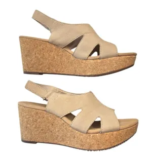Clarks Collection Cushion Soft Annadel Bari Beige Leather Wedge Sandals Size 7.5