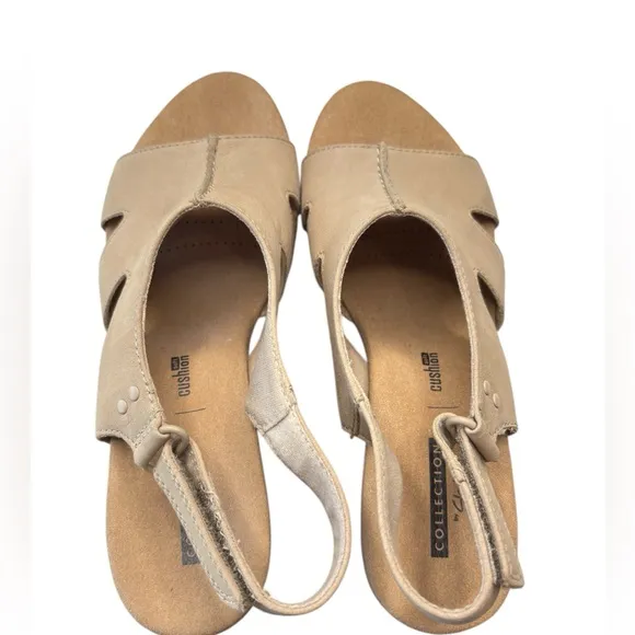 Clarks Collection Cushion Soft Annadel Bari Beige Leather Wedge Sandals Size 7.5