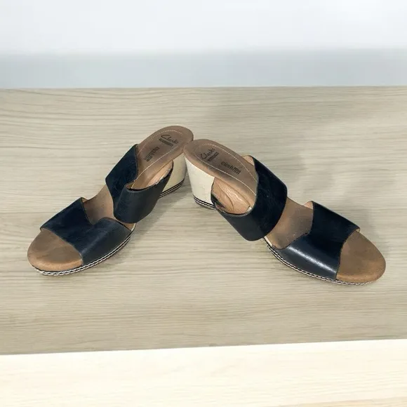 CLARKS Collection SOFT CUSHION Wedge Sandals Size 9M Black Leather Size 10