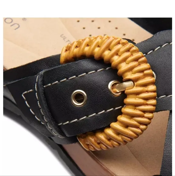 Clarks Collection Women's Leather Reileigh Bay CrissCross  Sandals Sz-7.5 NWOT