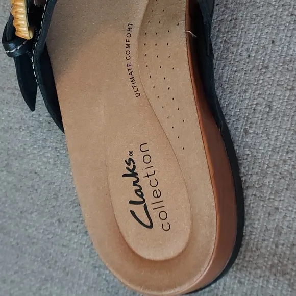 Clarks Collection Women's Leather Reileigh Bay CrissCross  Sandals Sz-7.5 NWOT