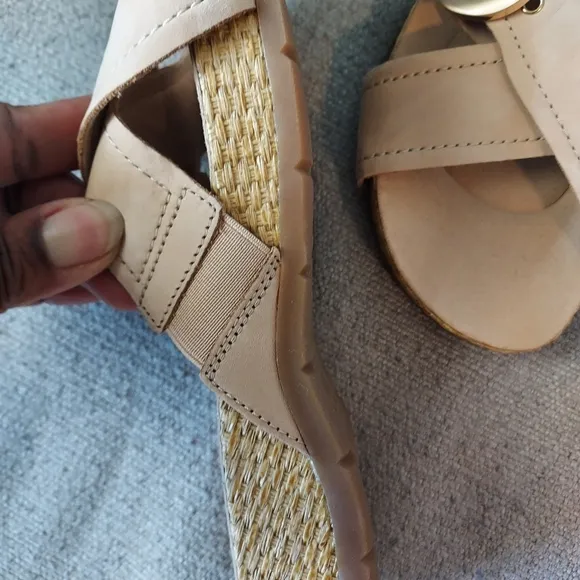 Clarks Collection Women's Leather Reileigh CrissCross Strap Sandals Sz-7.5 NWOT