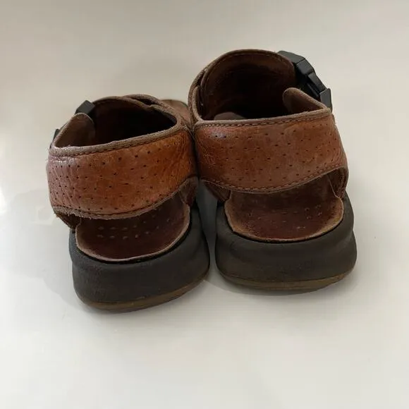 Clarks Fisherman Sandals Size 11 Brown Leather Buckle