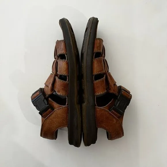 Clarks Fisherman Sandals Size 11 Brown Leather Buckle