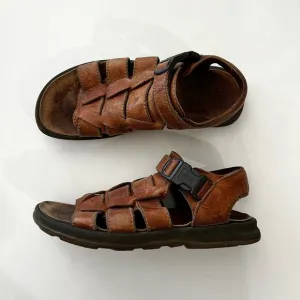 Clarks Fisherman Sandals Size 11 Brown Leather Buckle