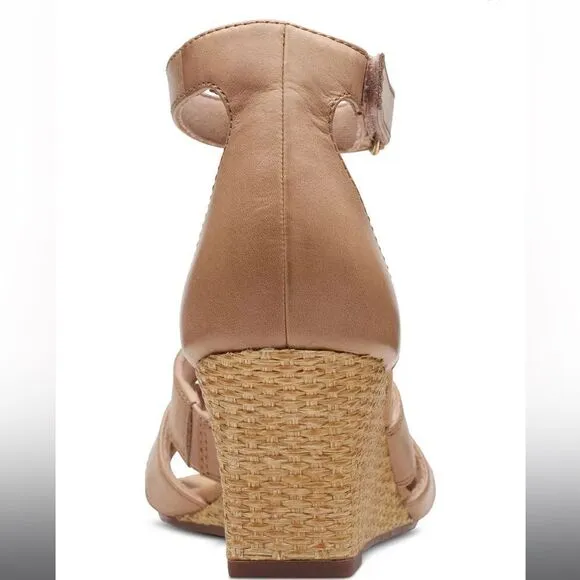 Clarks Kyara Joy Wedge Sandal 8.5 New in Box