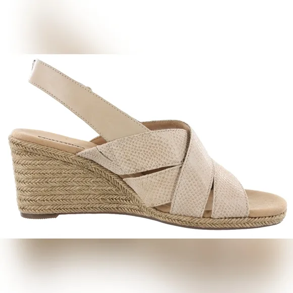 Clarks Lafley Krissy Ankle Strap Wedge Sandals sz 9.5 new tan SH181
