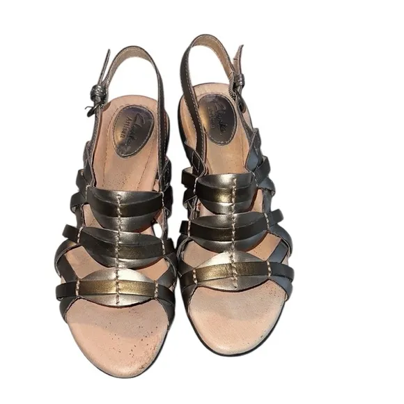 Clarks Leather Gold Metallic Strappy Sandals Size 9 W