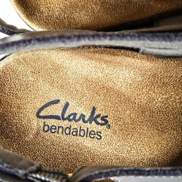 Clarks Lexi Marigold Bendables Metallic Pewter Adjustable Buckle Leather Sandals