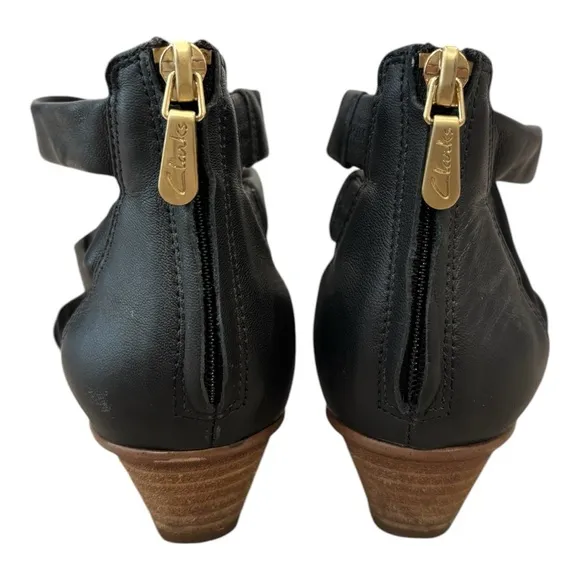 Clarks “Mena Silk” Sandal Black Women’s Size 6.5