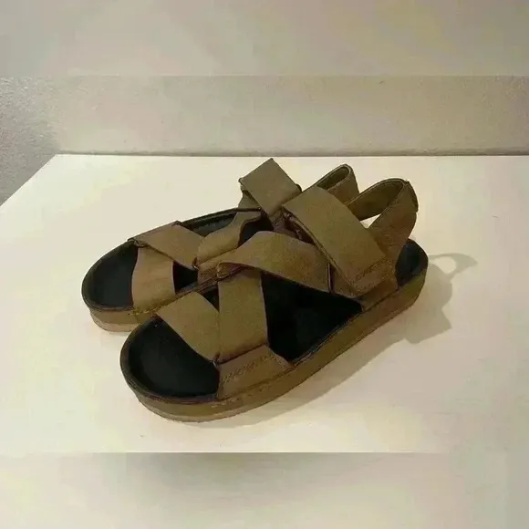 Clarks NWT Men’s Ranger Sport Olive Nubuck Open Toe Flat Sandals Size 6