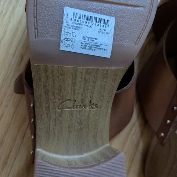 Clarks Sivanne Walk Sandal Leather Tan and Brown Wedge Sandals Womens 9.5