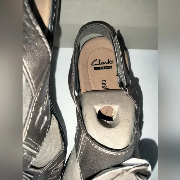 Clark's (Size 7.5) Pewter Metallic &quot;Leisa Claytin&quot; Open Toe Sandals (NEW in Box)