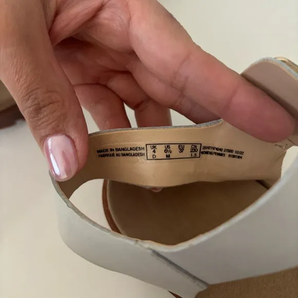 Clarks Women's Orinoco Strap Leather Sandals size 6.5