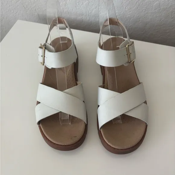 Clarks Women's Orinoco Strap Leather Sandals size 6.5