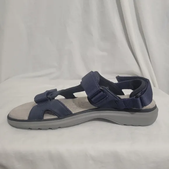 Clarks Women's Un Roam Step Leather Adjustable Sport Sandals Navy Size 10 NWOT