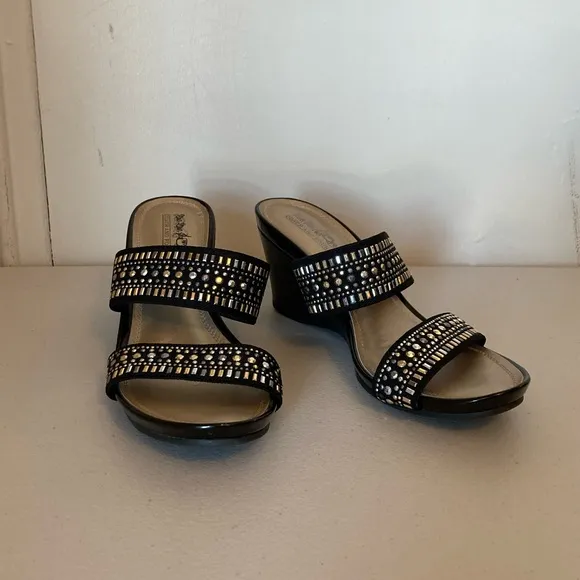 Coach and Four Vander Slip On Black Patent Faux Leather Wedges Metal Studs