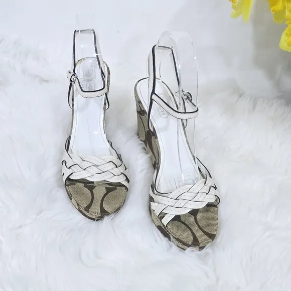 Coach Dottie PlatformSandals Cream LeatherWedge Shoe Women's Size 9 B