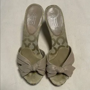 Coach Women's Karen Tan Leather Bow Platform Cork Slide Heels (size 9.5)