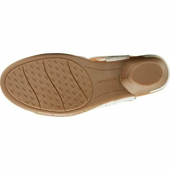 👣COBB HILL💛 Laurel Perforated Silver Metallic Sandals🩰 priced reasonable