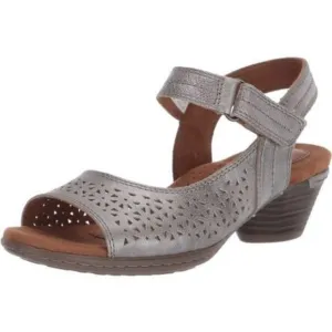 👣COBB HILL💛 Laurel Perforated Silver Metallic Sandals🩰 priced reasonable