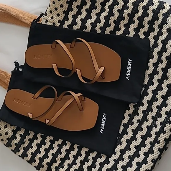 Colby Sandal In Deep Tan