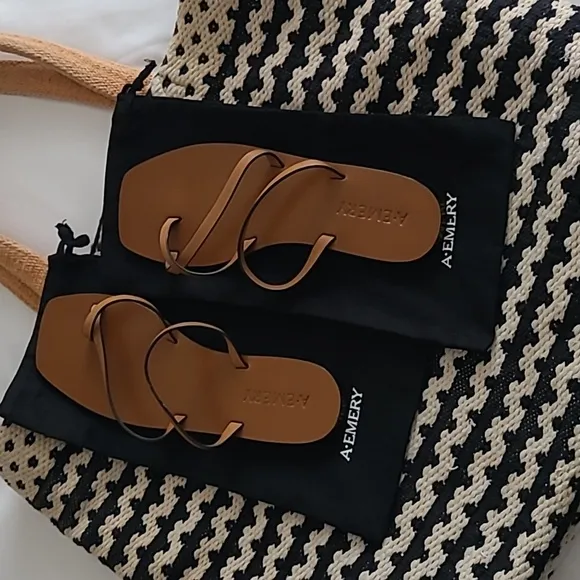 Colby Sandal In Deep Tan