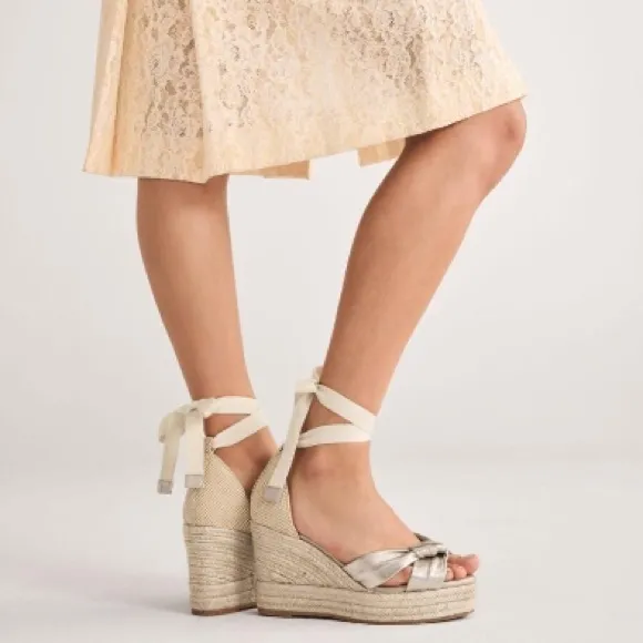 Cole Haan Women's 8 Cloudfeel Hampton Wedge Sandals Soft Gold-natural Canvas