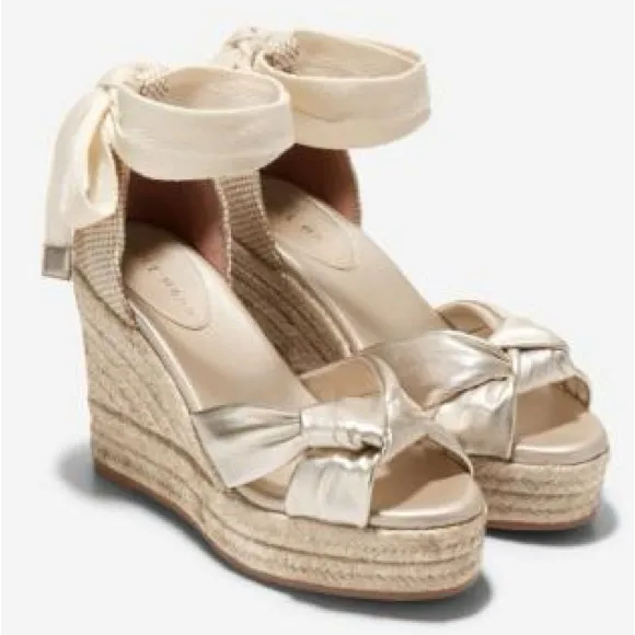 Cole Haan Women's 8 Cloudfeel Hampton Wedge Sandals Soft Gold-natural Canvas