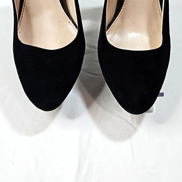 Cole Haan Womens Black Suede Heels Sz 6