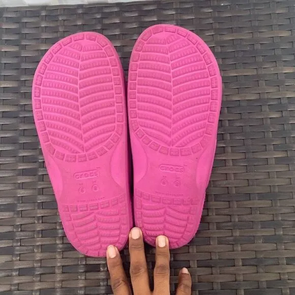 Croc sandals, women’s size 8