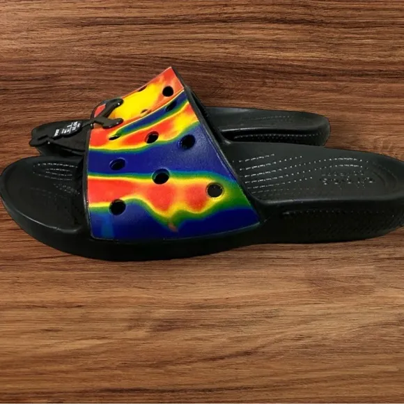 CROCS Classic Tie Dye Slides Sandals for Men Size 8 or Women Size 10.