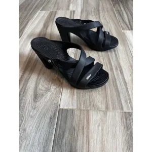 CROCS Cyprus IV Size 8 Black High Heel Chunky Sandals Cross Straps Comfort