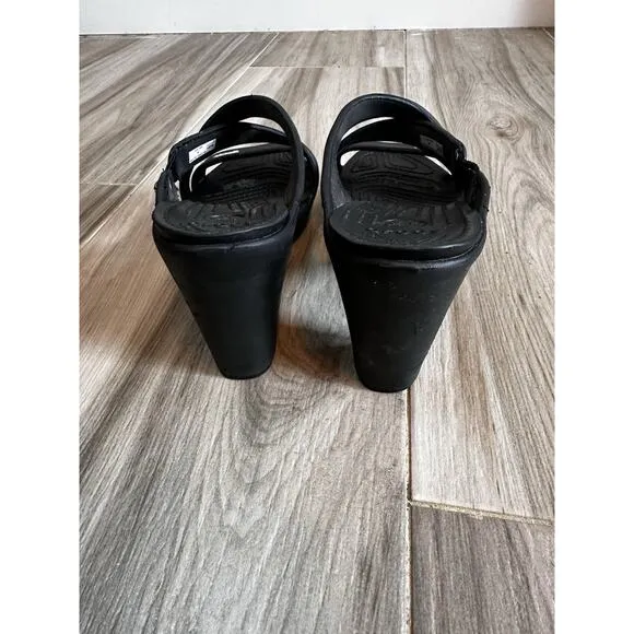 CROCS Cyprus IV Size 8 Black High Heel Chunky Sandals Cross Straps Comfort