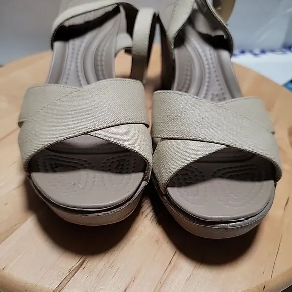 CROCS Leigh II Women's 9 Beige Wedge Cross Straps Ankle Dressy Sandals tan Beige