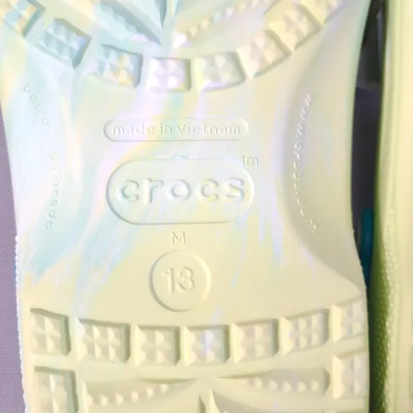 Crocs Margaritaville‎ Men's Sandals Neon Green &amp; Blue Size M13