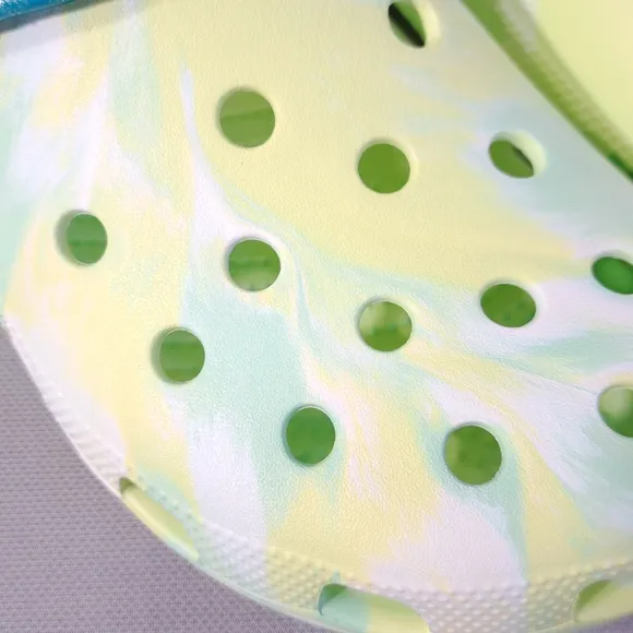 Crocs Margaritaville‎ Men's Sandals Neon Green &amp; Blue Size M13
