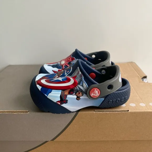 Crocs Marvel Avengers Toddler Slip On Sandals- SZ 7 C