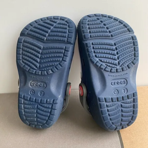 Crocs Marvel Avengers Toddler Slip On Sandals- SZ 7 C