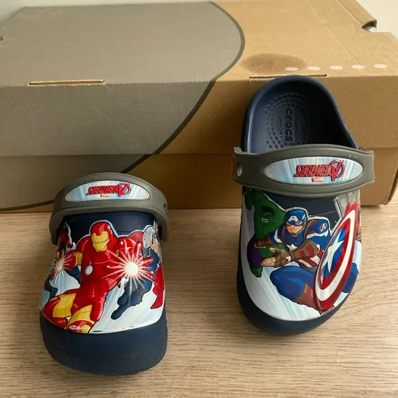 Crocs Marvel Avengers Toddler Slip On Sandals- SZ 7 C