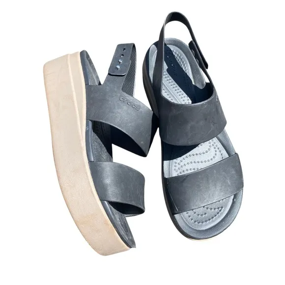 CROCS wedge Black and Tan Sandals with Slingback Design size 7