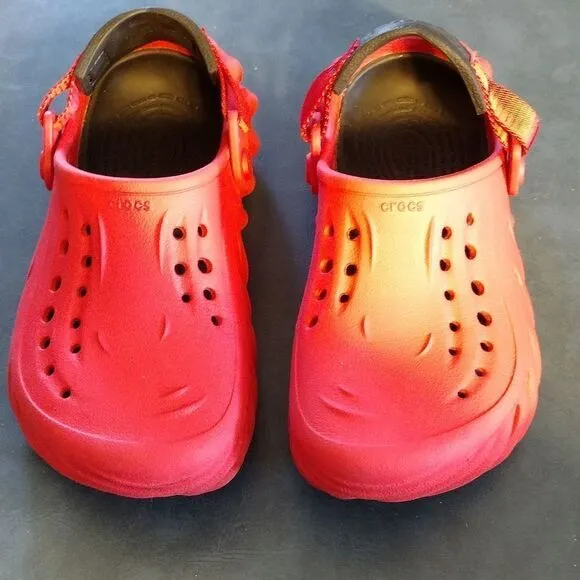 Crocs Big Kids Echo Clog Size J2 Lightweight Slip On Sandals Pink