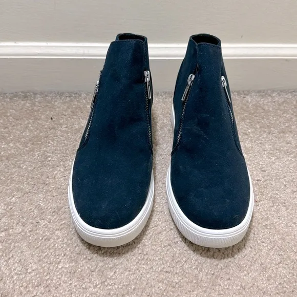 Cushionaire Navy Blue Hidden Wedge Boots Double Zipper Size 8M