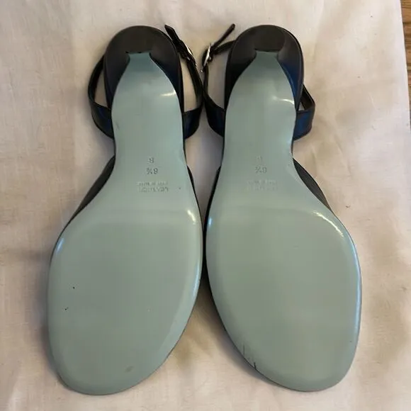 CYNTHIA ROWLEY BLACK LEATHER SANDALS.  PADDED INSOLES FOR COMFORT.   NEW