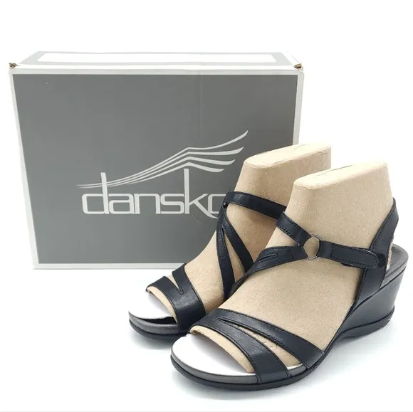 Dansko Addyson Kid Leather Black Wedge Sandals Women's Size 6.5/7