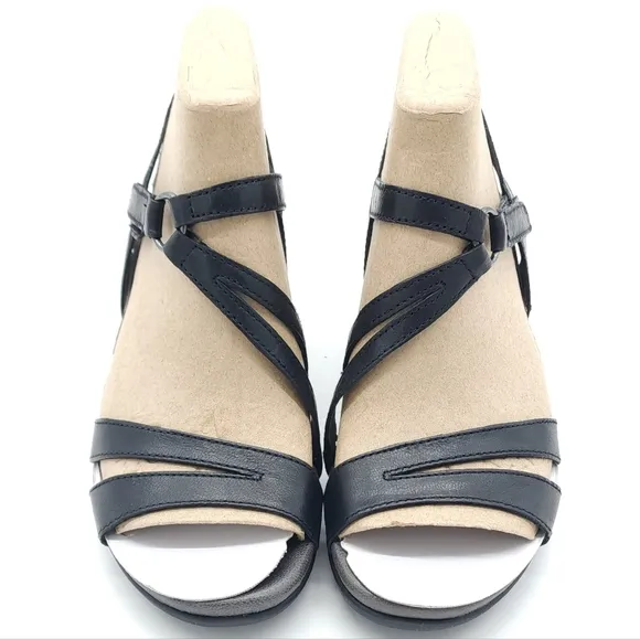 Dansko Addyson Kid Leather Black Wedge Sandals Women's Size 6.5/7