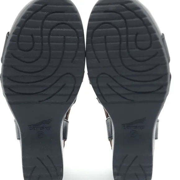 Dansko Addyson Kid Leather Black Wedge Sandals Women's Size 6.5/7