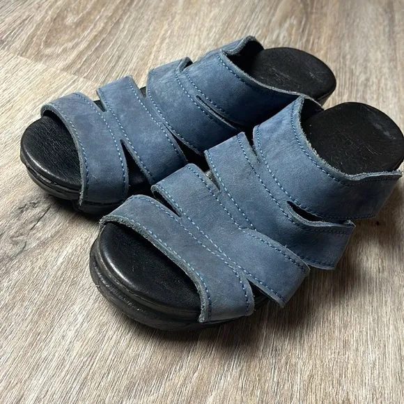 Dansko Blue Suede Sandals Size 39 (US 8.5-9)