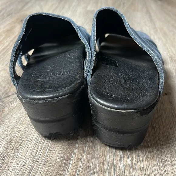 Dansko Blue Suede Sandals Size 39 (US 8.5-9)