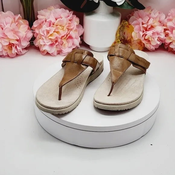 Dansko CeCe Yellow Burnished Calf Leather Upper Sandals Size 8.5 - 9